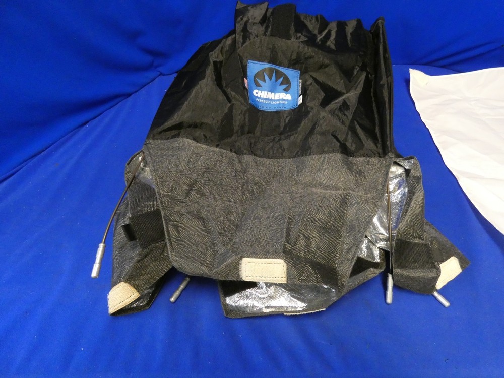 Chimera Video Pro Plus Softbox Size Small w/4 Rods, Case (has rip on diffuser)
