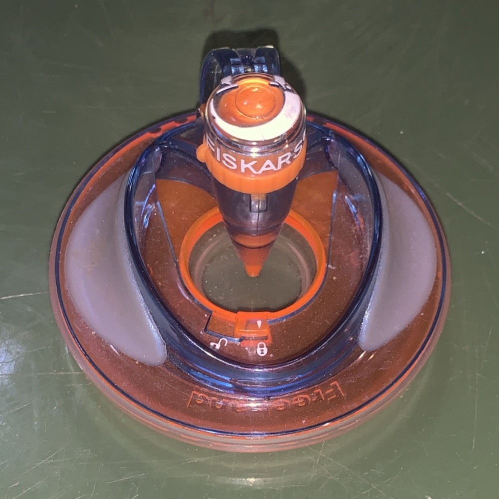 Fiskars Shape Cutter Craft Paper Cutting Tool