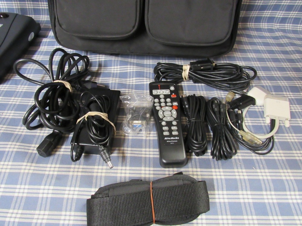AVerVision 330 Portable Document Projector (Please Read Carefully) FREE SHIPPING