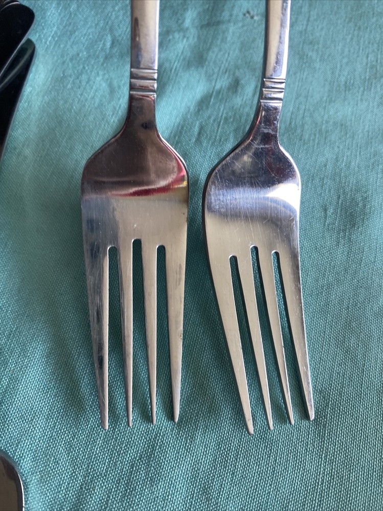 4 Pcs Rogers Co Country Shell Dinner Forks Stainless Flatware