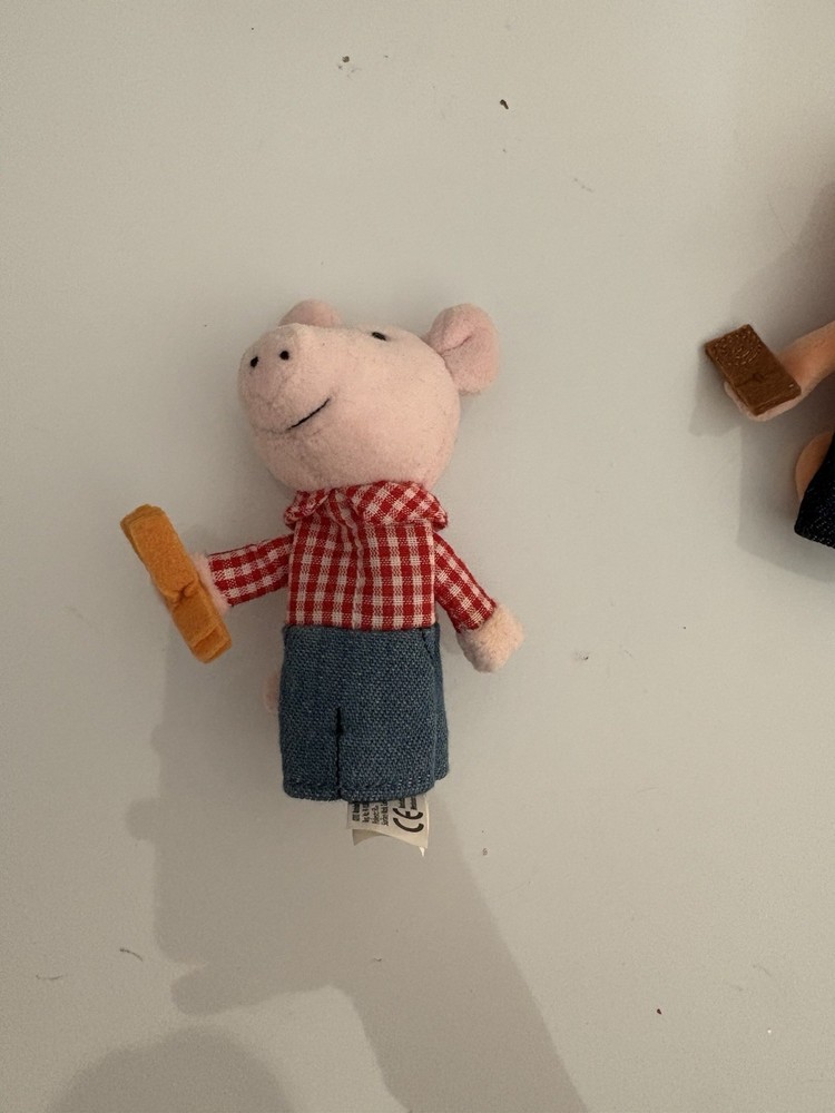 Three Little Pigs Finger Puppets