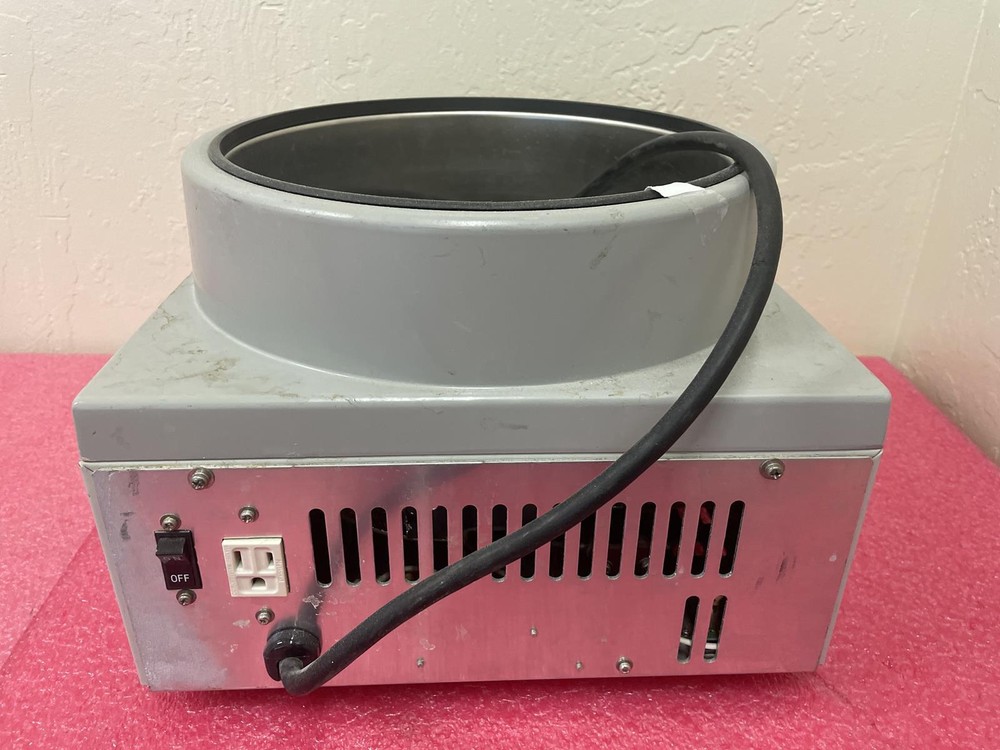 YAMATO BM400 WATER BATH