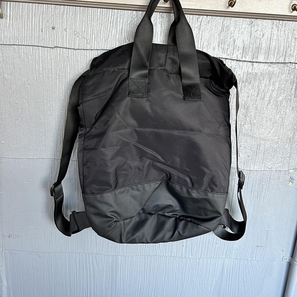 Zyia Active Drawstring Backpack Puffer Black Gym Travel Bag Pockets