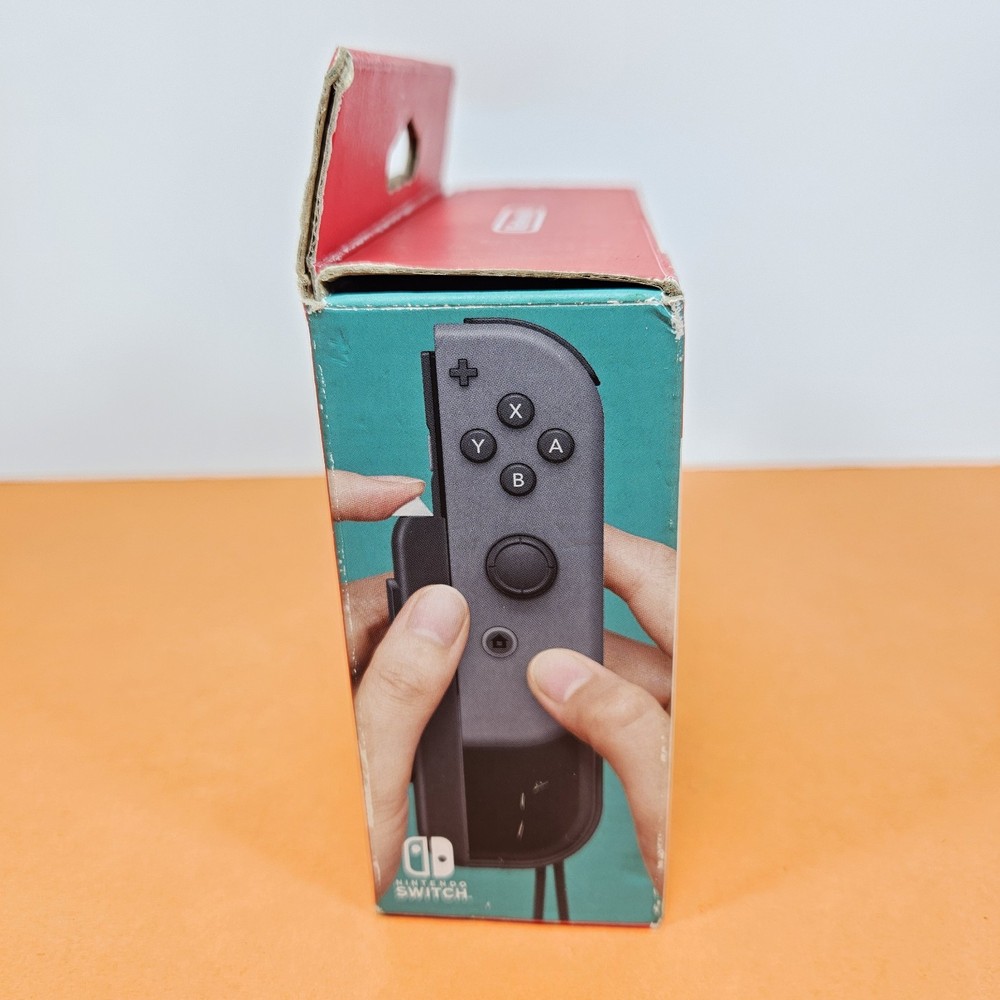 Joy-Con AA Battery Pack Nintendo Switch Controller Complete with ORIGINAL BOX