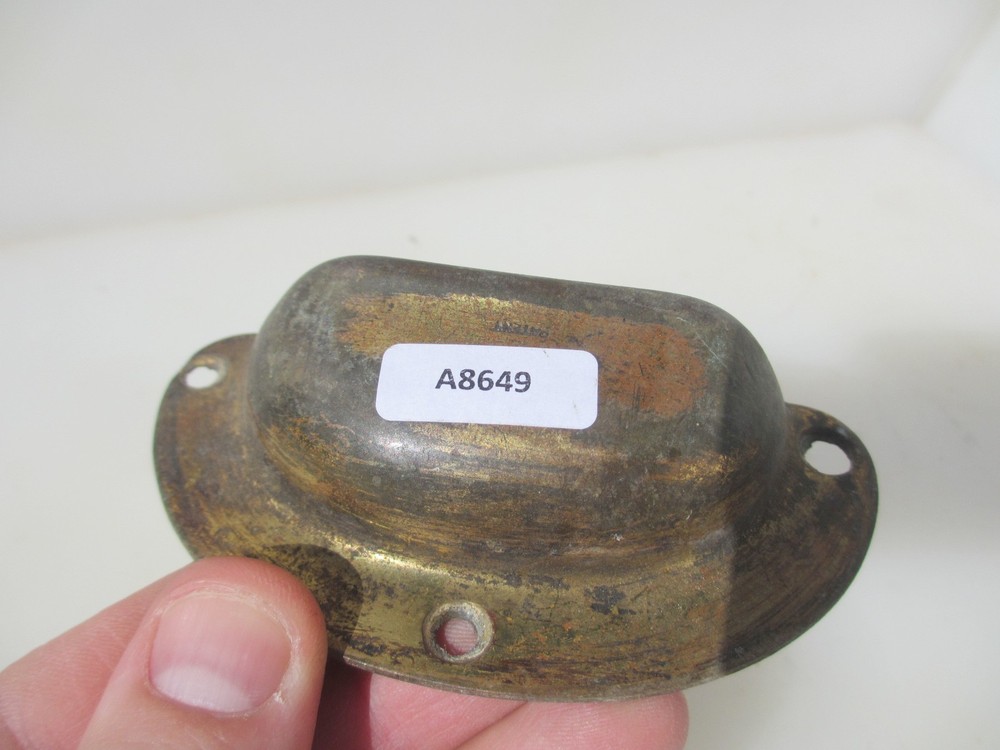 Vintage Brass Drawer Cup Handle Cupboard Pulls Shell Old Antique x1