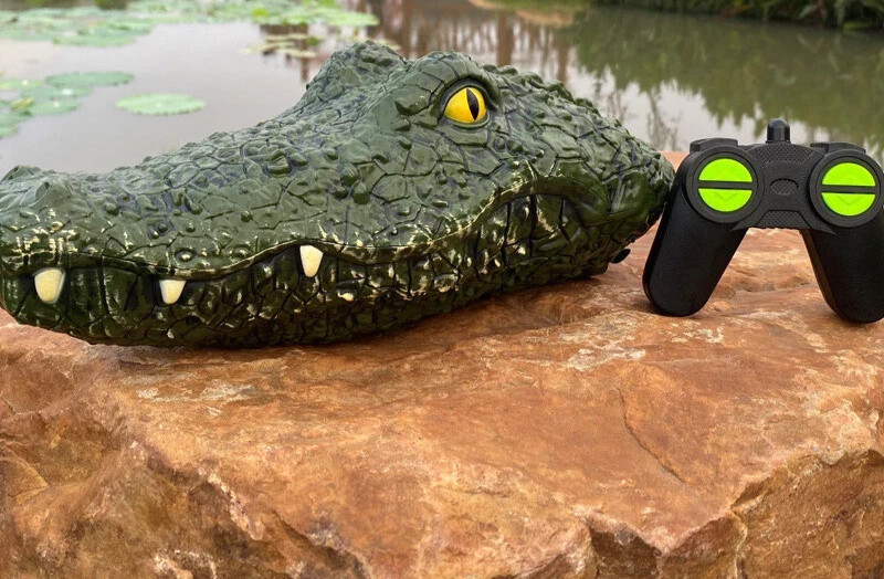 R/C full function remote control CROCODILE animal simulation radio control - NIB