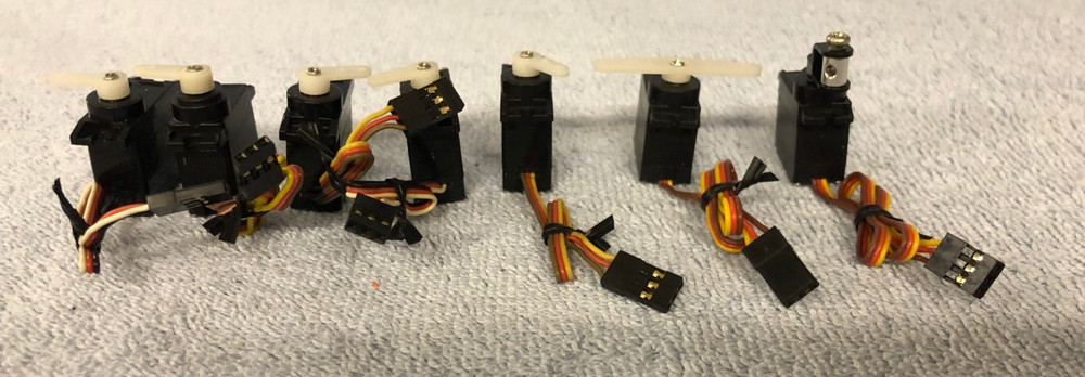 7ea Micro Servos With Universal (JR) type connectors