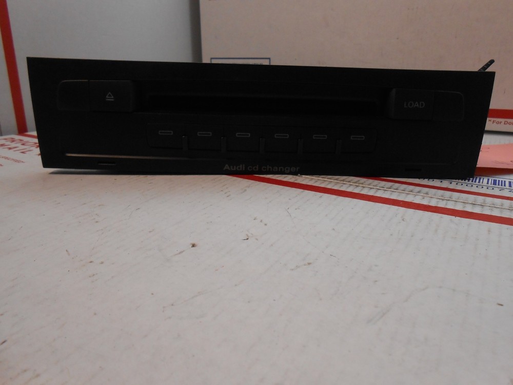 AUDI CD CHANGER 4L0910110 RI0094  JF2