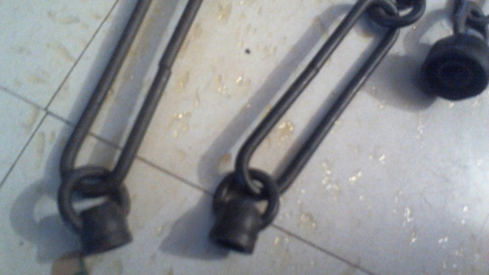 2 ANTIQUE IRON CHAIN WITH RING