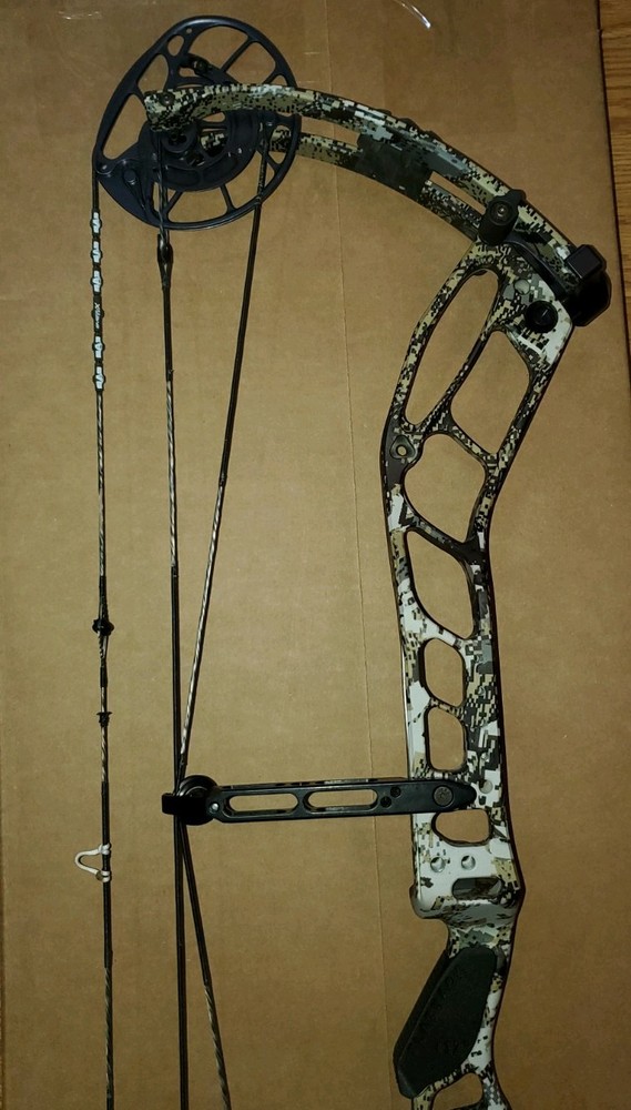 PSE Evolve 33 DS EC2 Cam Sitka Elevated II Gas System X Strings 26-31.5" 60-70#
