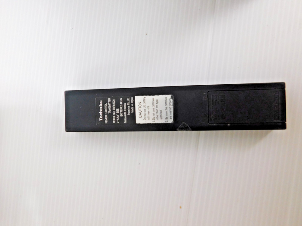 RETRO (1987) Technics SL-P220 CD Player WITH Remote Control