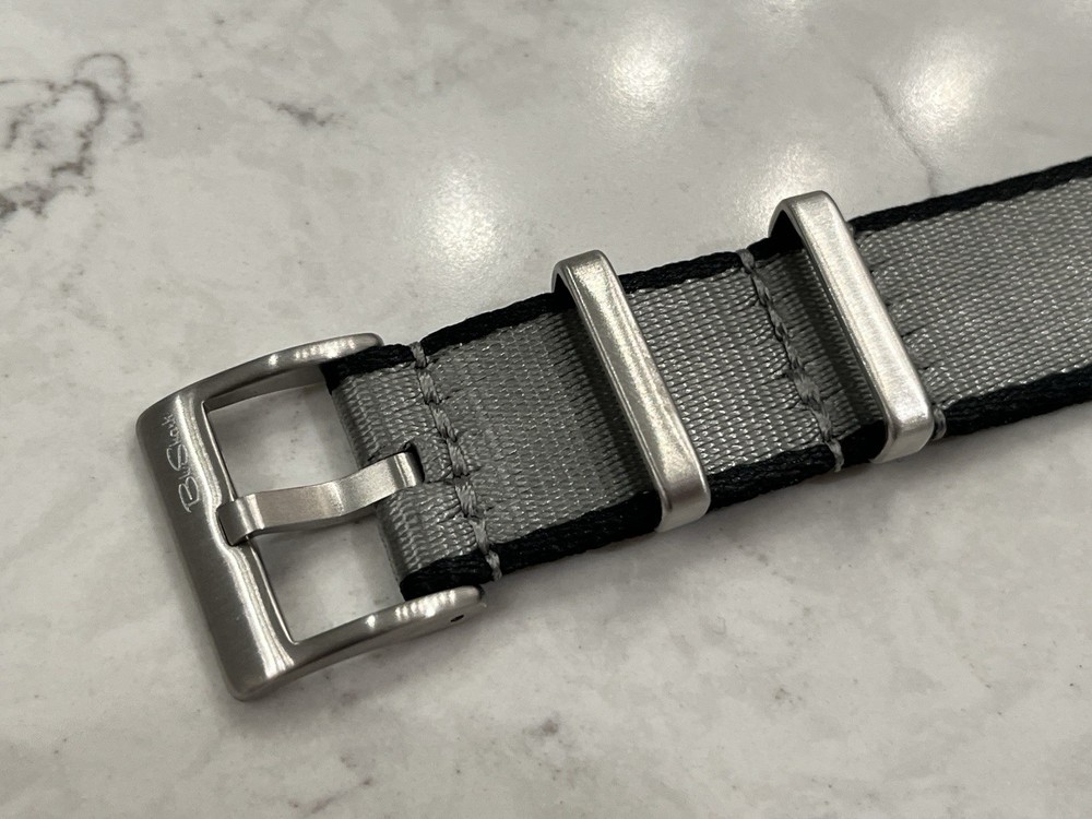 BluShark AlphaPremier - Silver & Black 20mm Brushed