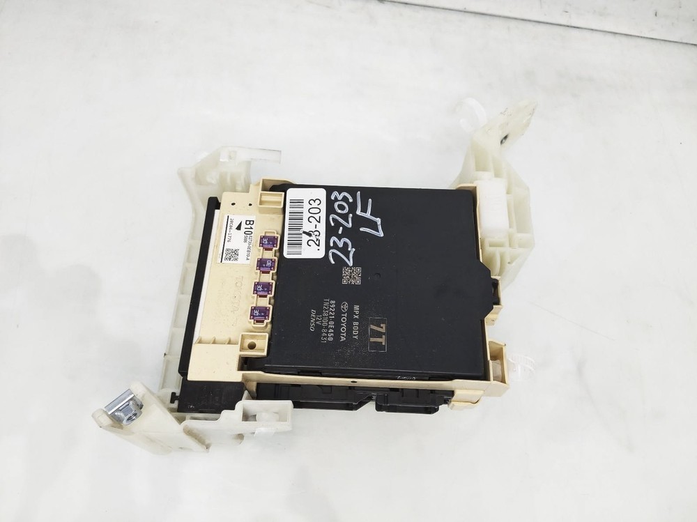 2020-2023 Toyota Highlander Multi Plex Network Computer Module Unit 82730-0Eb10