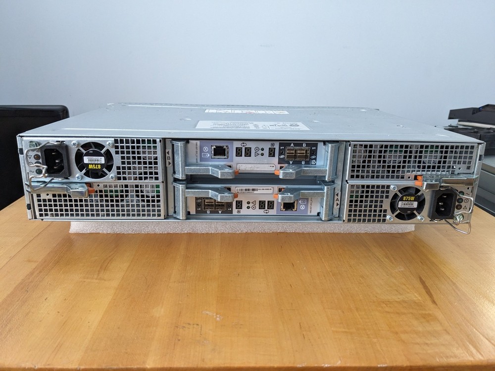 Dell EMC Unity SAE 25-Bay SAS3 12G Flash Storage Array JBOD w/ Front Bezel
