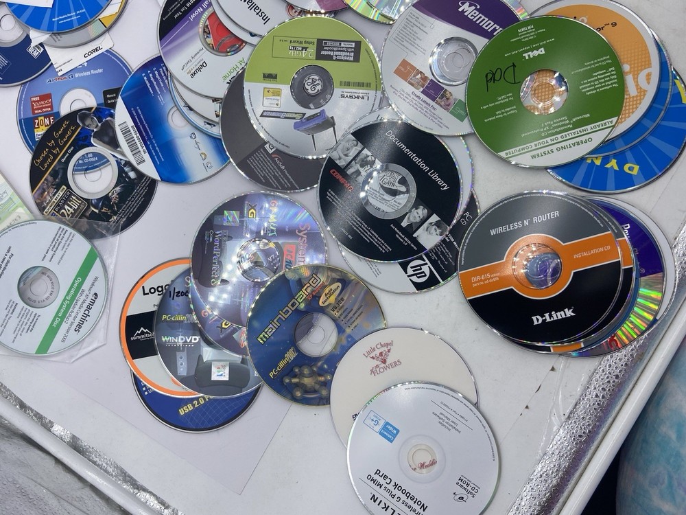 LOT OF 50 VINTAGE PC SOFTWARE COMPUTER SOFTWARE