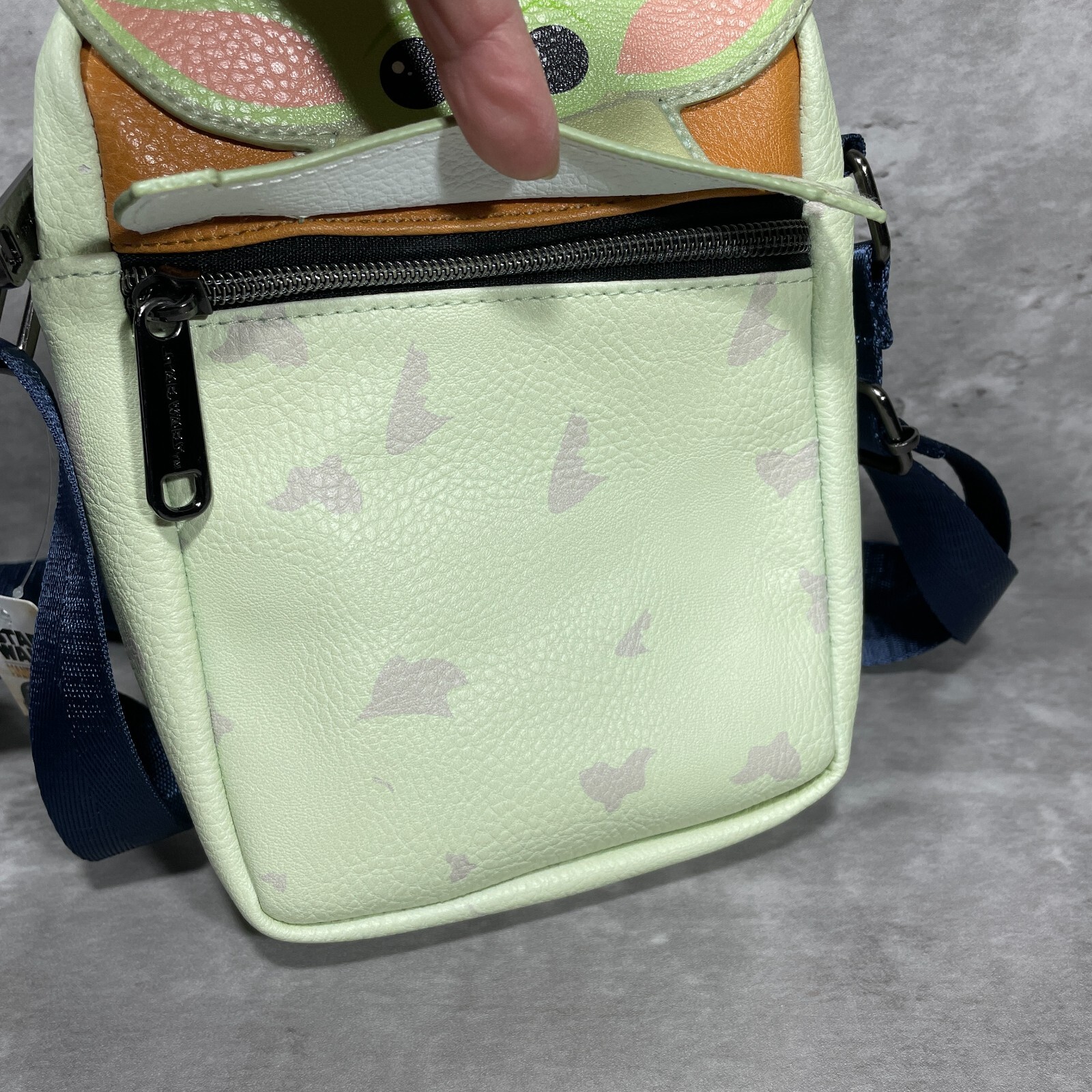 Disney Star Wars Mandalorian The Child Crossbody Bag Zippered Pockets Strap New