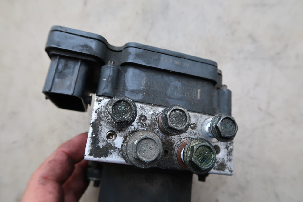 14 HARLEY DAVIDSON STREETGLIDE TOURING ABS PUMP MODULE E-2609