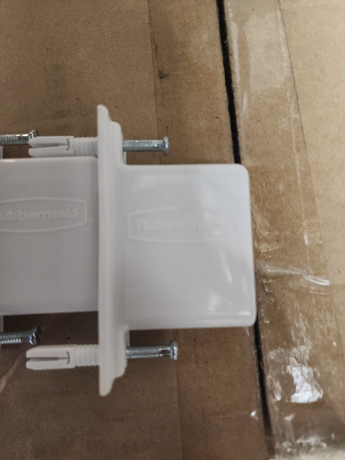 2-Pack Rubbermaid Wall End Shelving Rack Bracket Closet Organizer