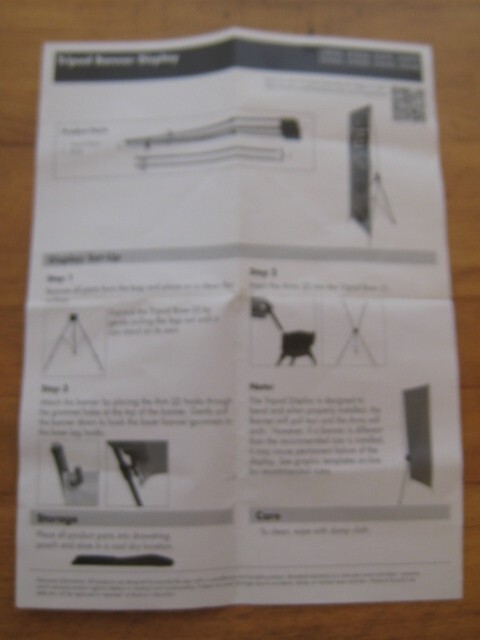 TRIPOD BANNER DISPLAY