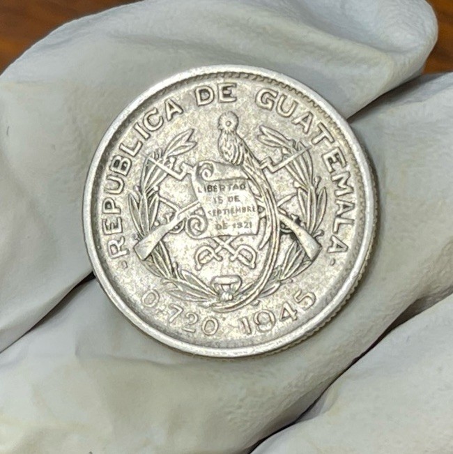 1945 Guatemala 10 Centavos Silver Coin