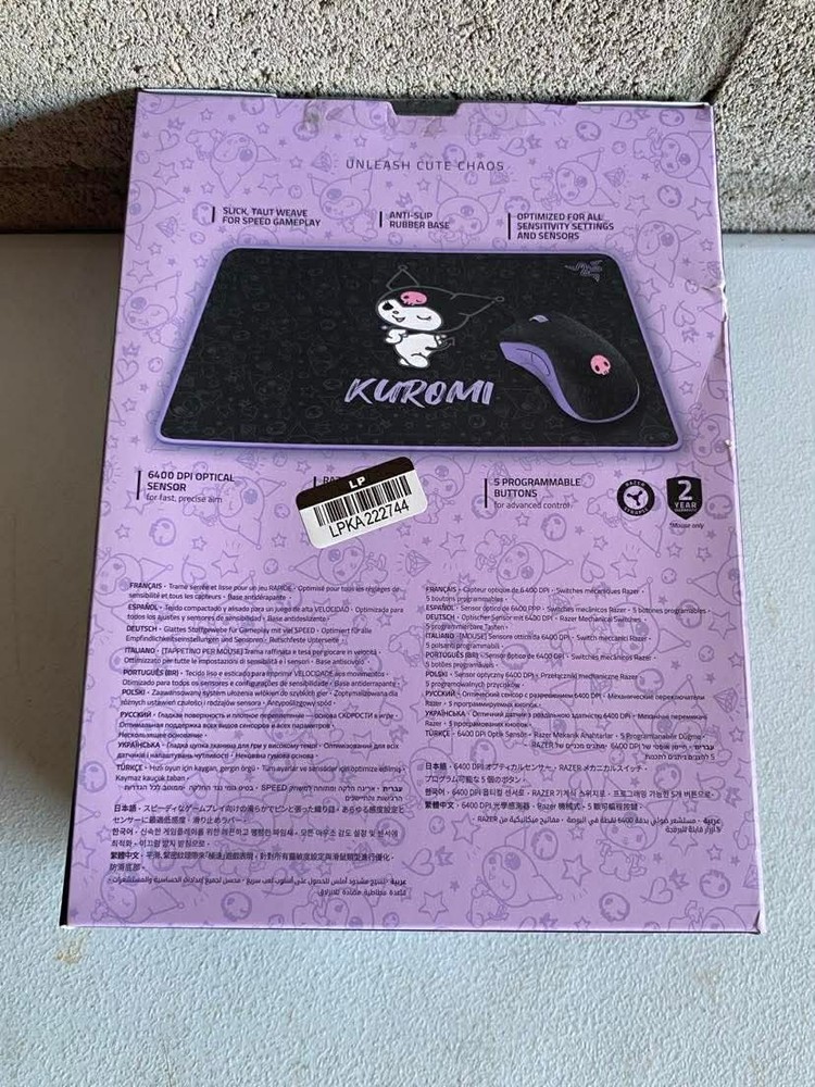 Razer DeathAdder Essential and Goliathus Mouse Mat Bundle - Kuromi Edition
