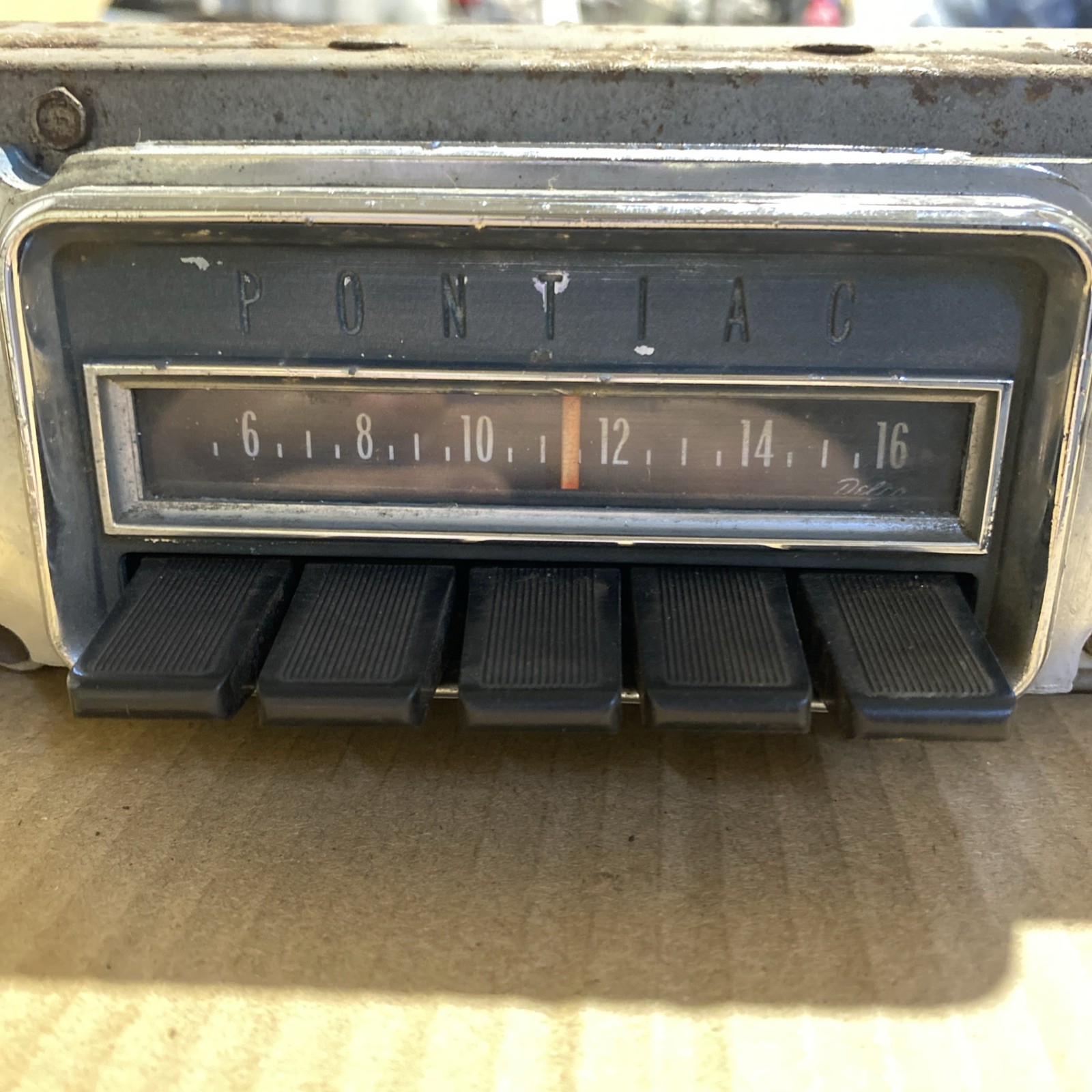 1966 - 1967 PONTIAC GTO LEMANS TEMPEST AM RADIO ORIGINAL GM #7293554 A36