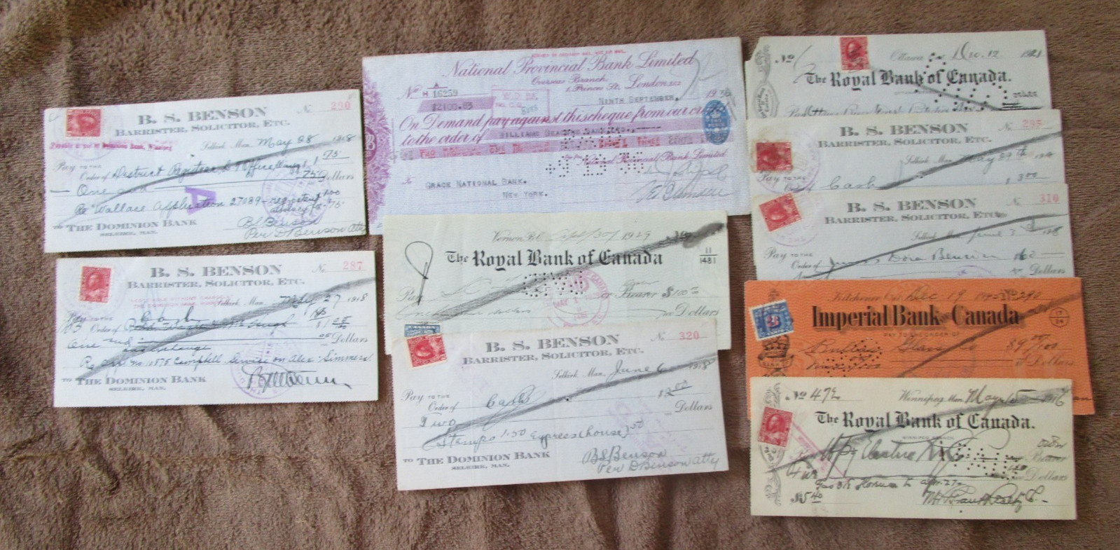 (10) EARLY CANADIAN BANK CHEQUES - 1916-45 - Revenues - Free Shipping