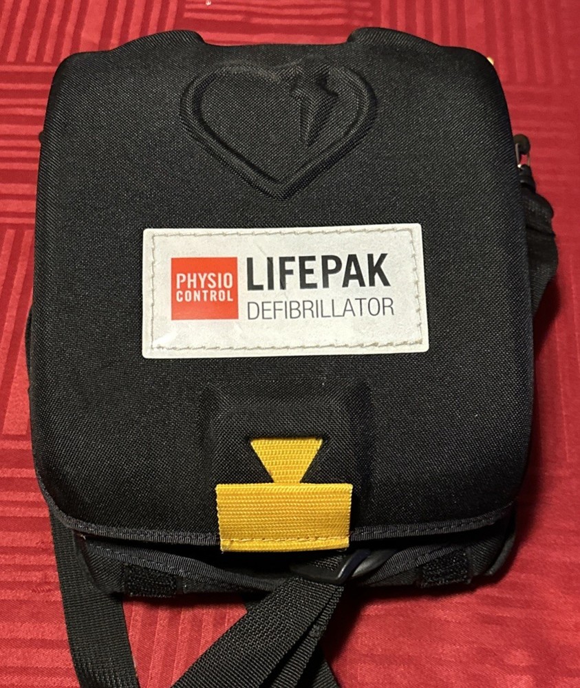 Lifepak CR Plus Mint Condition With Bag