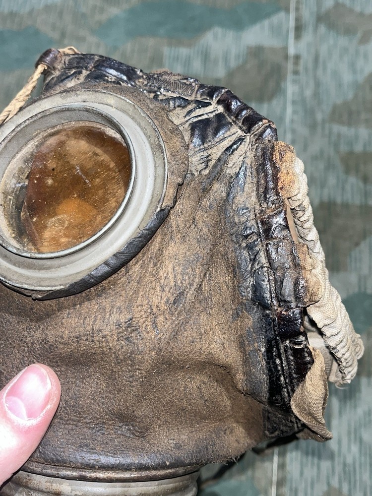 WW1 German Uniform Gas Mask + Filter Marked 1918