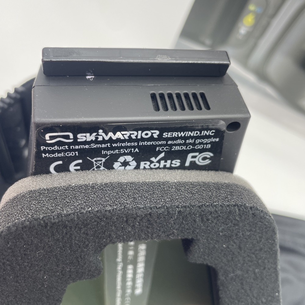 Ski Warrior Smart Wireless Intercom Audio Ski/Snowboard Goggles Black