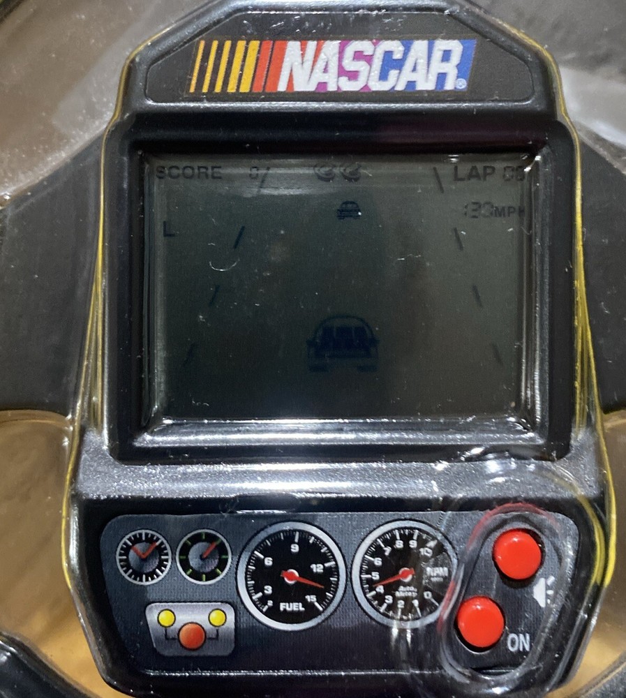 NASCAR High Speed Run LCD Game 2005 Techno Source