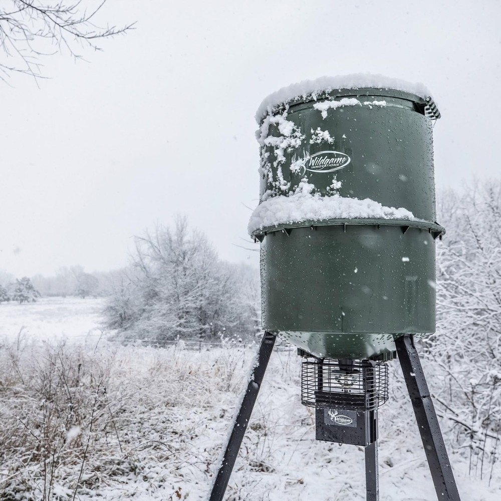 WILDGAME INNOVATIONS Quick-Set Pro 270lb Game Feeder with Digital Timer Dura...