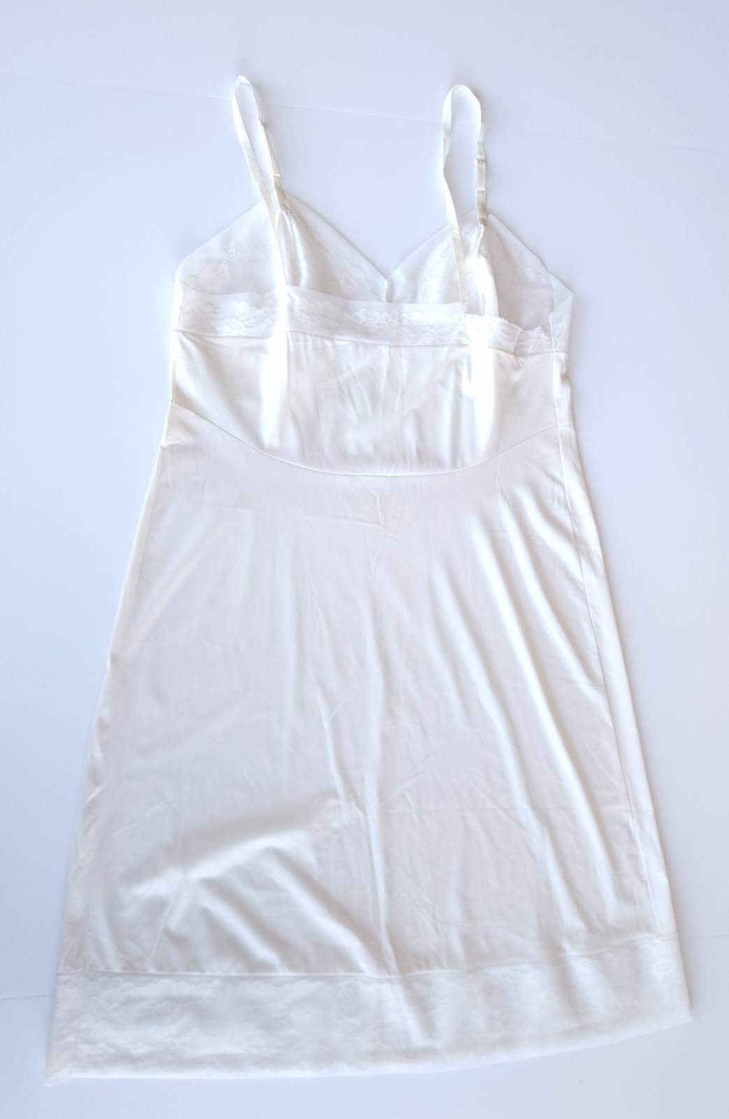 Vintage Vanity Fair Lingerie Slip Size 40 L Ivory Lace Made in USA Coquette