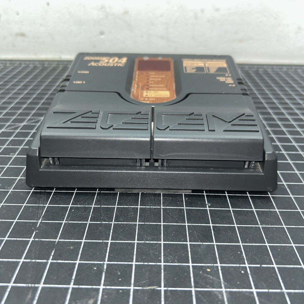 Zoom 504 Acoustic Compact Multi Effect Processor Guitar Effect Pedal (SPG065159)