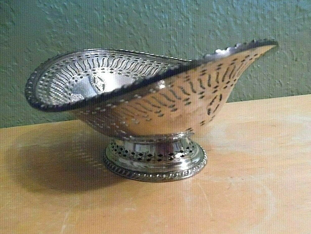 PIERCED SILVERPLATE OBLONG FOOTED CANDY DISH MADE IN ENGLAND WITH HALLMARK