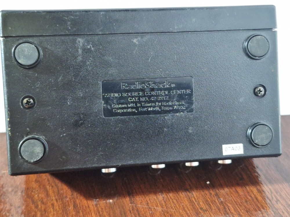 USED Radio Shack 3 Component Stereo Audio Source Selector Model 42-2112