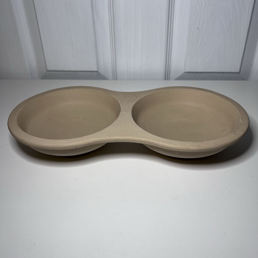 Pampered Chef Stoneware Microwave Double Egg Cooker