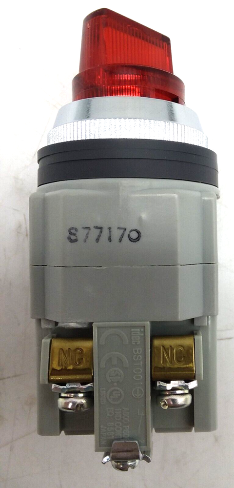 IDEC ASLN22211DNR Illuminated Red Selector Switch