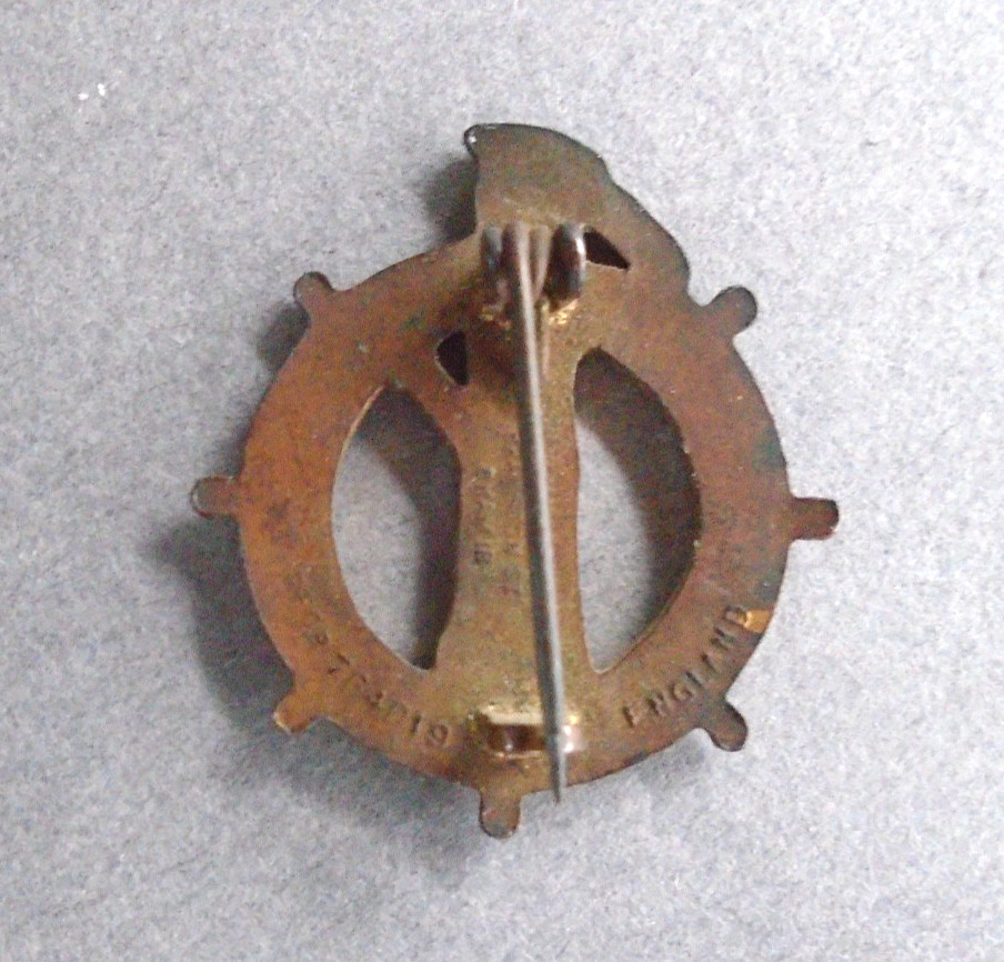 Ropers Midgets HMS Lilliput pin back