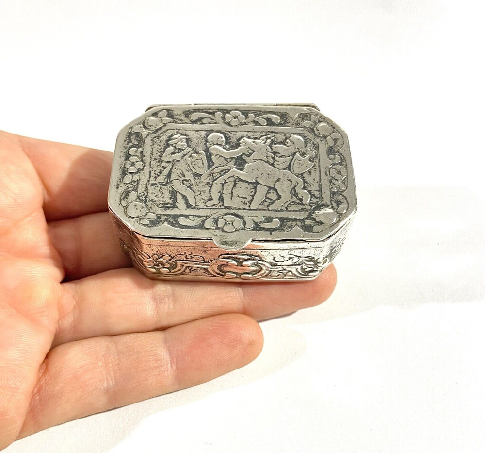 Antique heavy Solid Silver  Pillbox , Hallmarked with Medieval scene