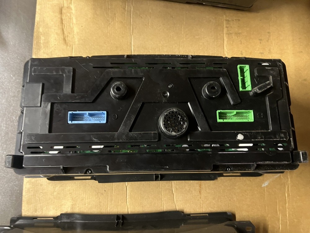 ✅ 2011-2018 VOLVO VNL INSTRUMENT CLUSTER SPEEDOMETER GAUGES PANEL OEM