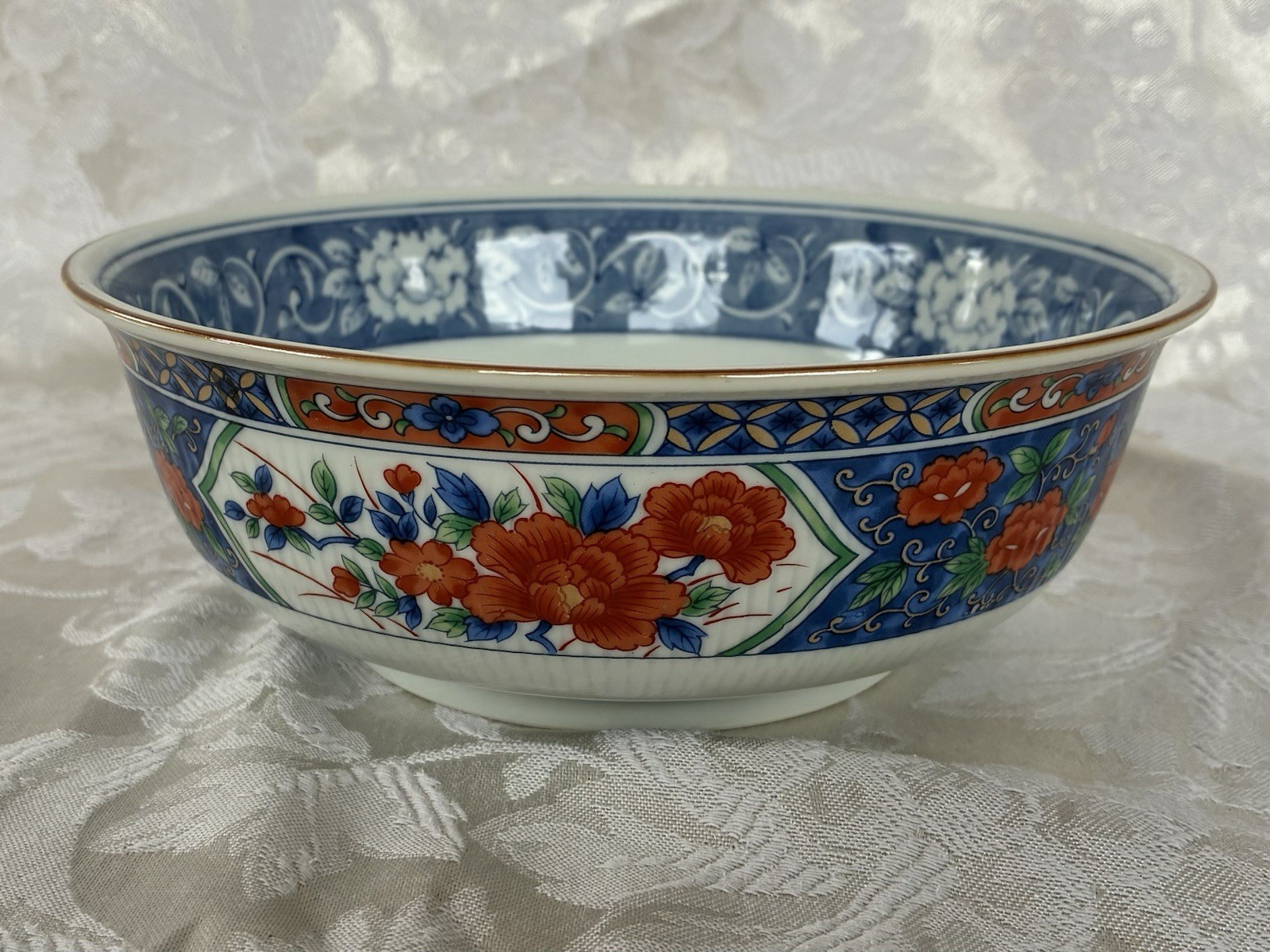 Tiffany & Co. TIC50 Imari Style Vegetable Bowl and 2 Salad Plates 1970s