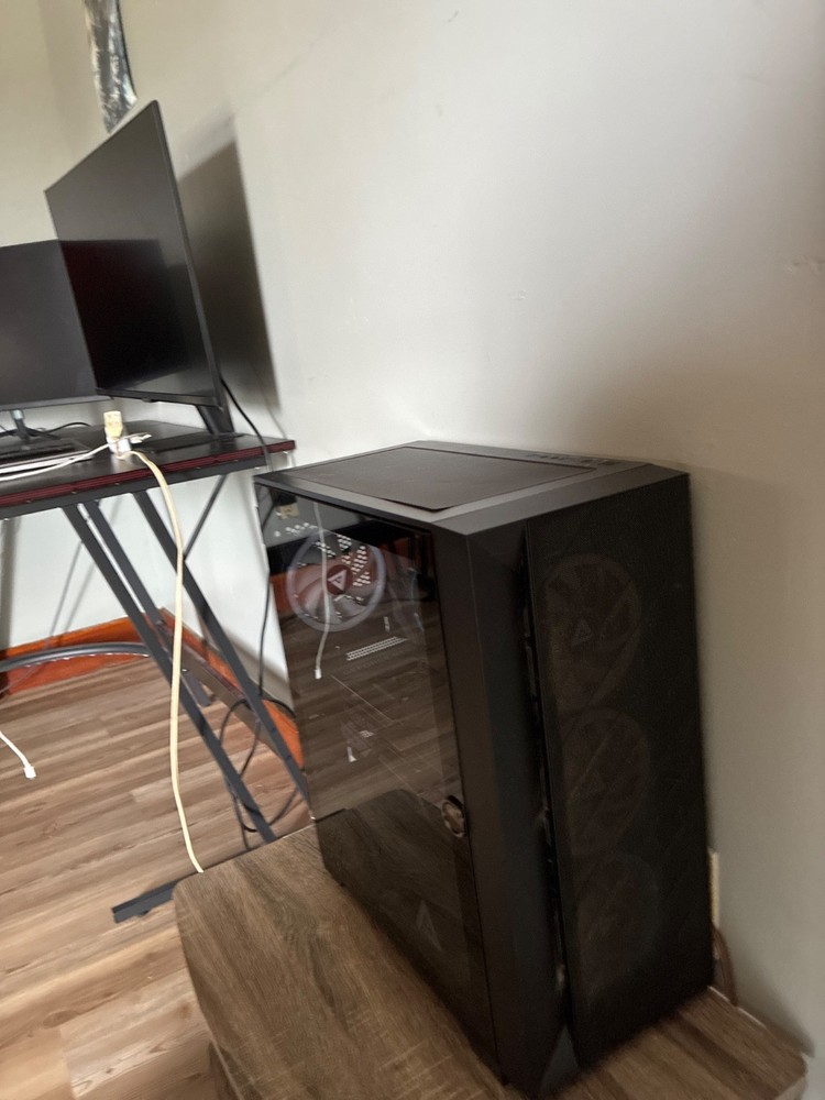 Gaming tower barely used