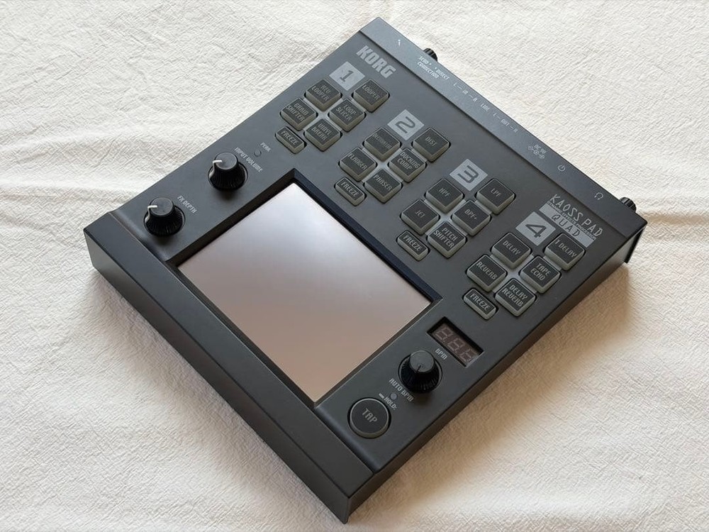 Korg Kaoss Pad Quad Dynamic Effect Processor Sampler