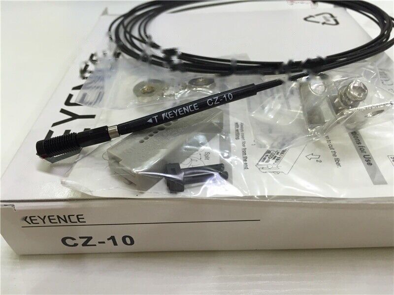 New In Box Keyence CZ-10 Fiber Optic Sensor