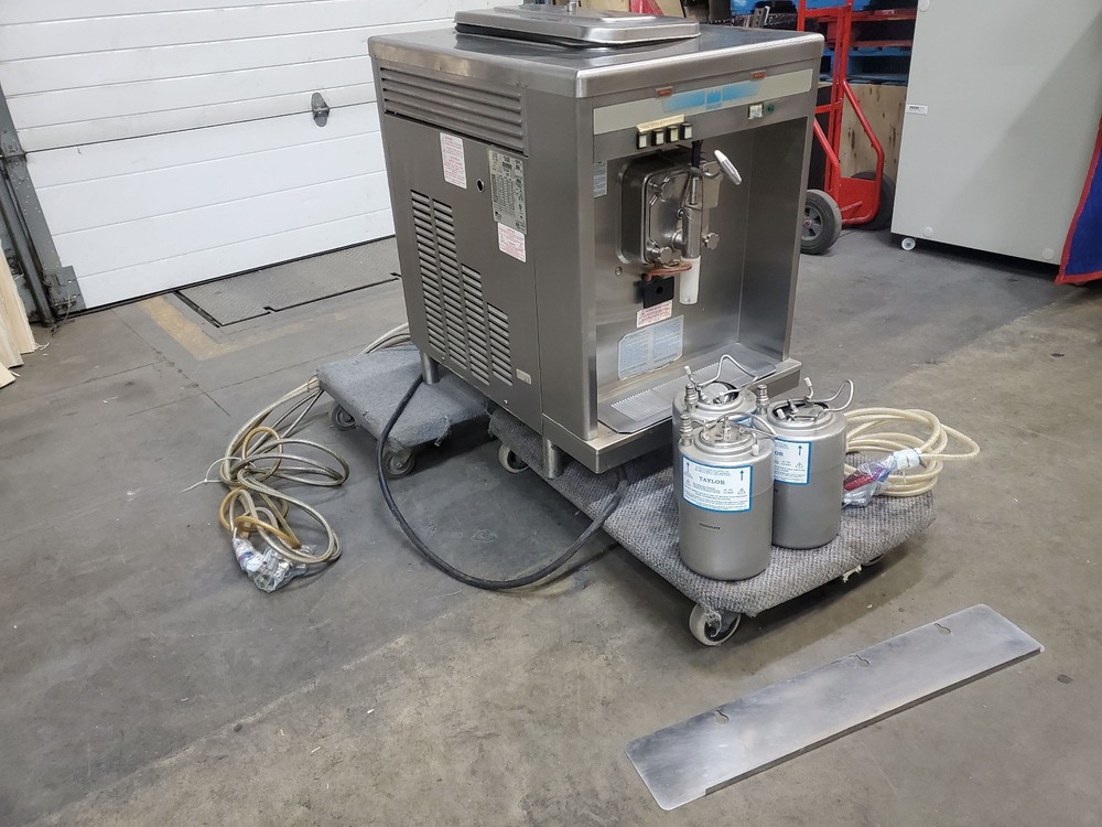 Taylor 52-27 3 flavor Milk Shake Machine  1ph 208v