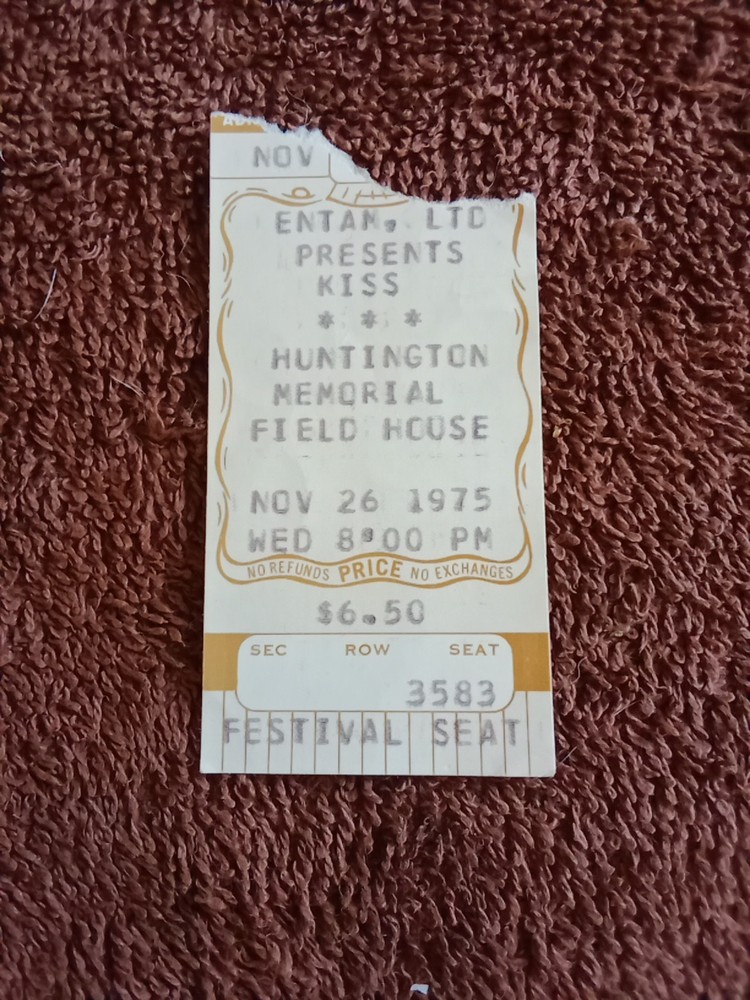 Kiss 👄 Ticket Stub History 🎸 Alive Tour, 11-26-75. Huntington VA. Deuce@ She