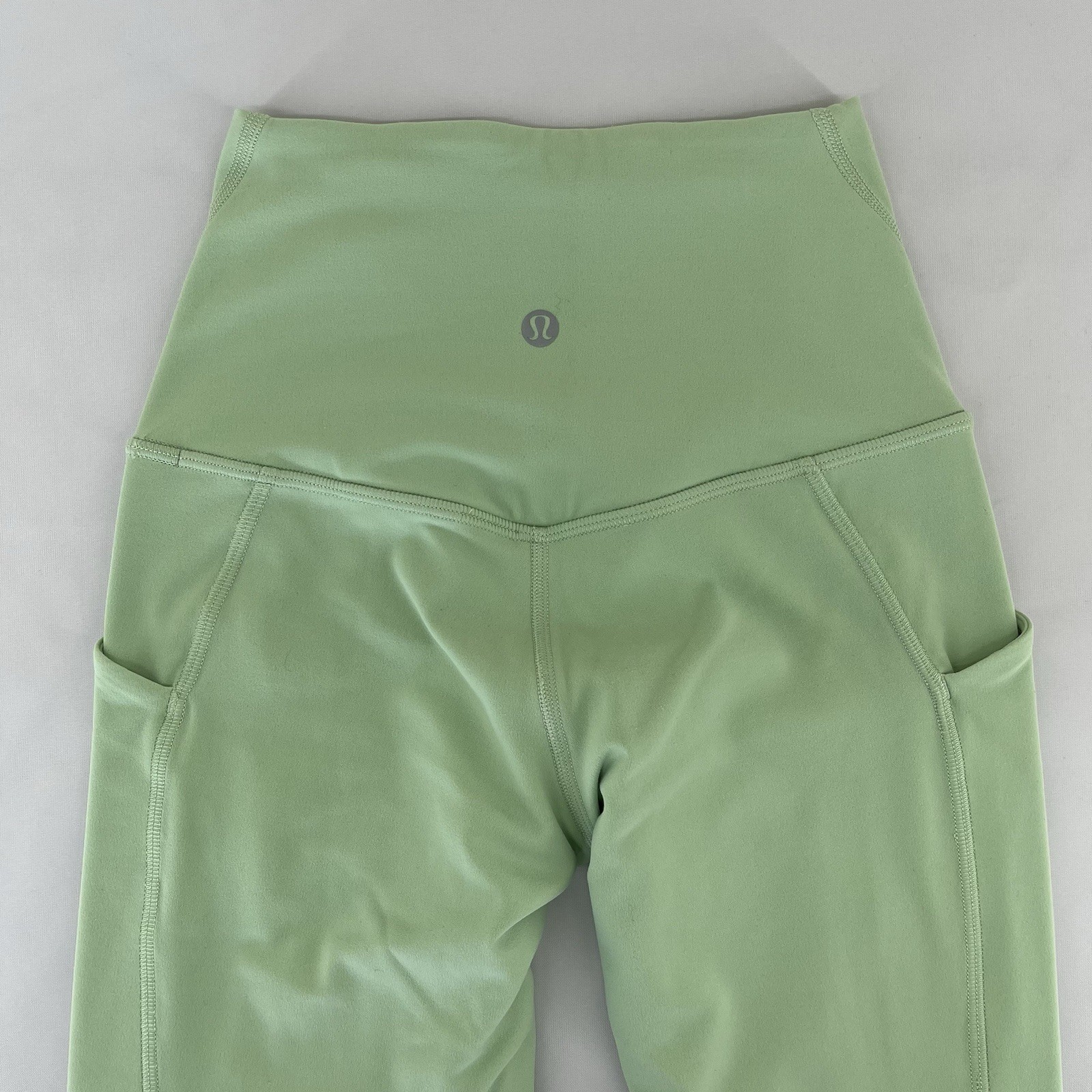 Lululemon Align High Rise Pant w Pockets 24” Womens 2 Creamy Mint EUC