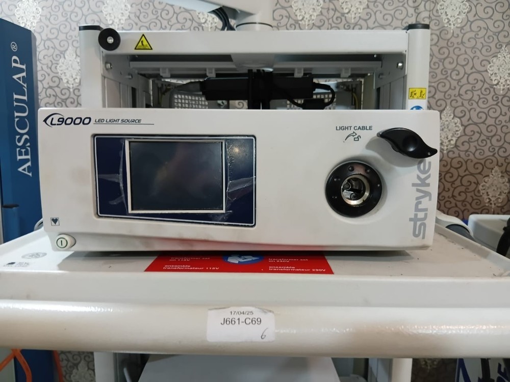 Stryker L9000 LED Light Source