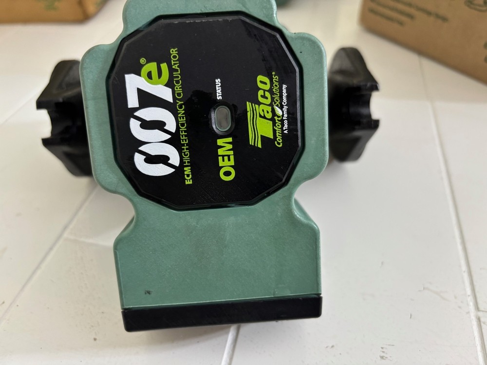 Taco Cast Iron ECM High-Efficiency 2-Flange Circulator Pump